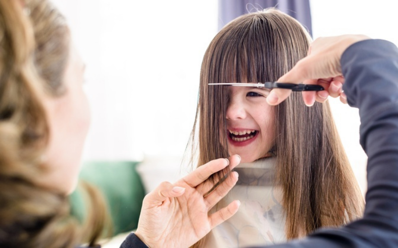 Kids Cut (Girls - Under 9 years old)